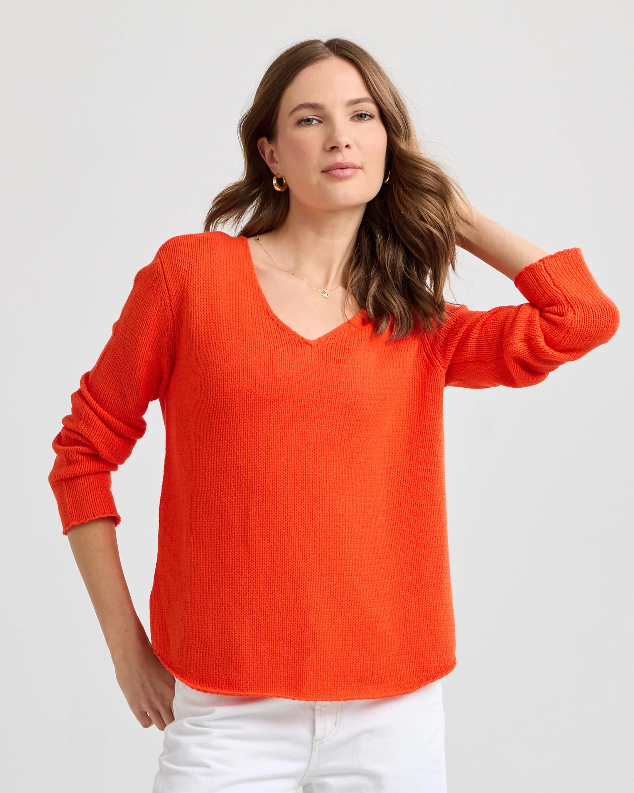Round Edge V-Neck - Image 7