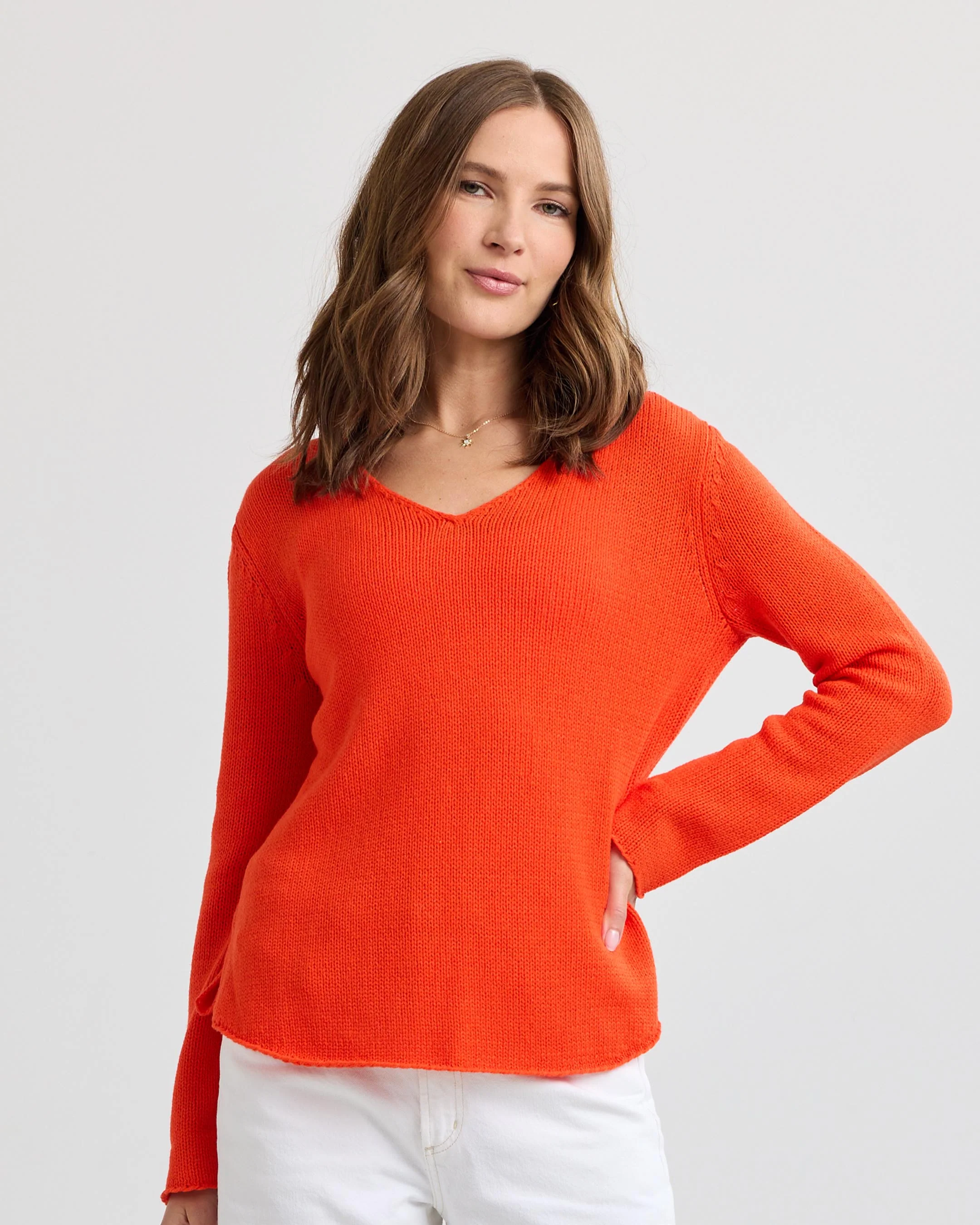 Round Edge V-Neck - Image 8