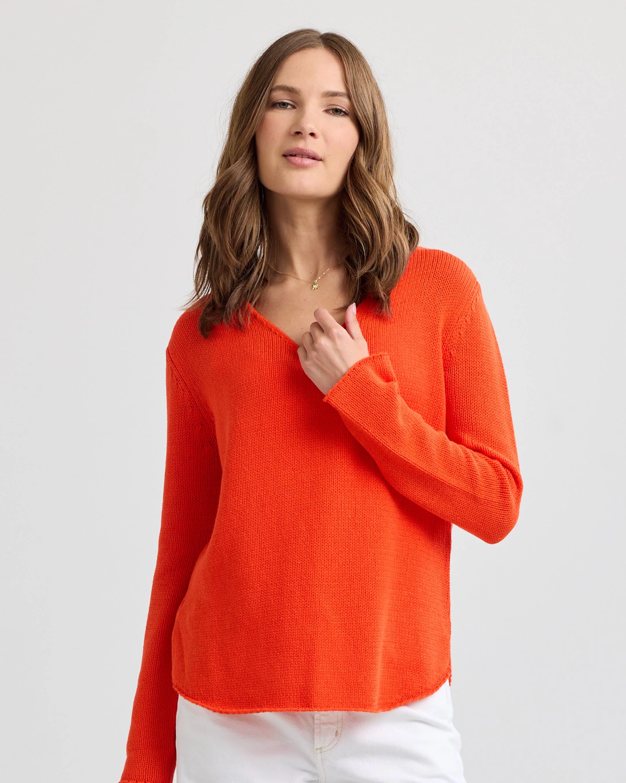 Round Edge V-Neck - Image 9